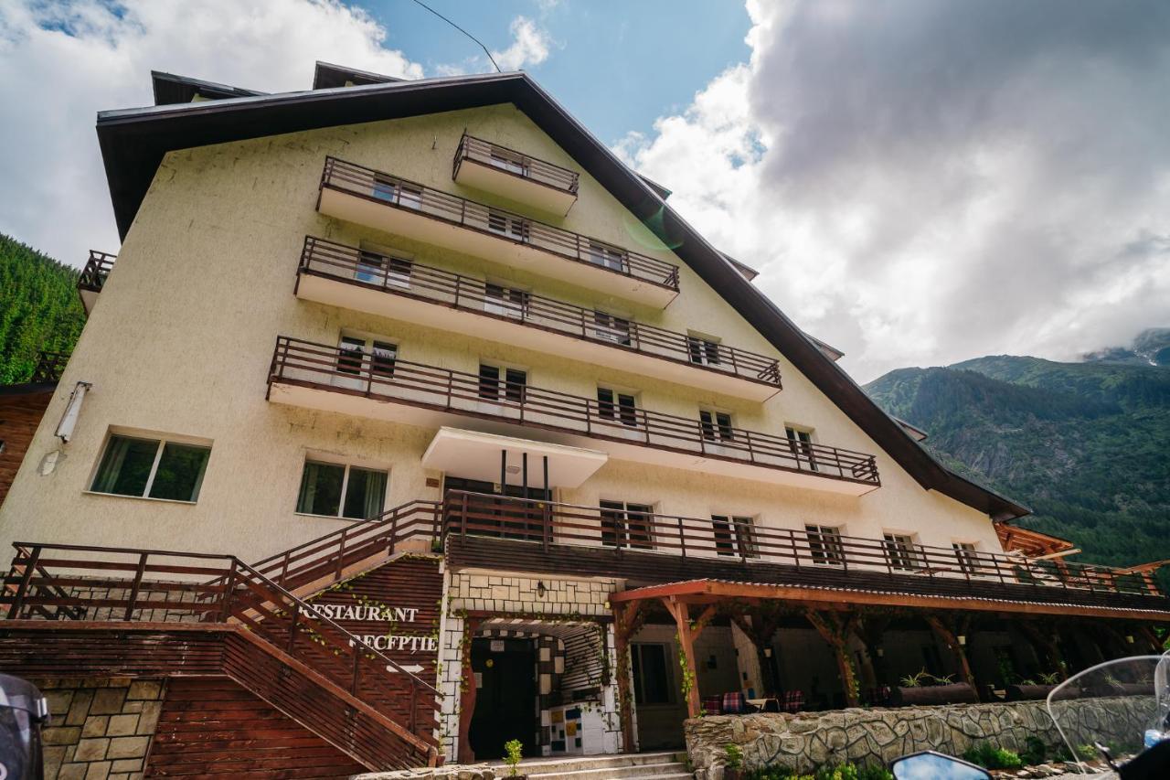 Bed and Breakfast Balea Cascada Cîrţişoara Exterior foto
